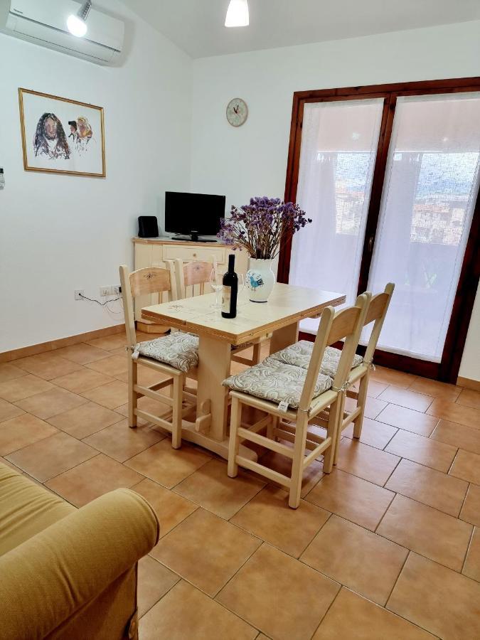 La Casa Di Arly Daire Olbia Dış mekan fotoğraf