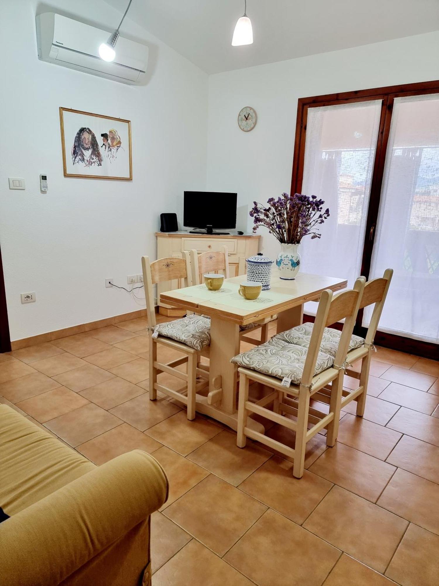 La Casa Di Arly Daire Olbia Dış mekan fotoğraf